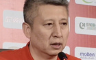 郭士强盛赞庞峥麟首秀表现积极，但指出其在场上组织能力与身体对抗仍需全面提升